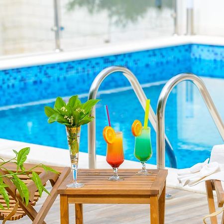 Tandem Apartments With Swimming Pool تْسافتات المظهر الخارجي الصورة