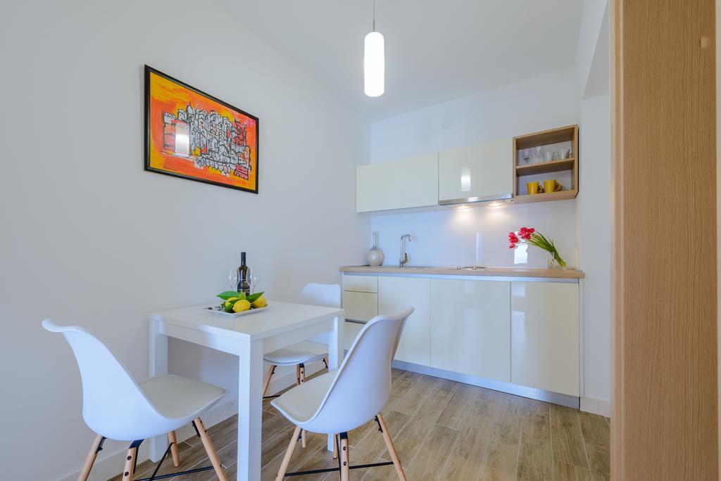 Tandem Apartments With Swimming Pool تْسافتات المظهر الخارجي الصورة