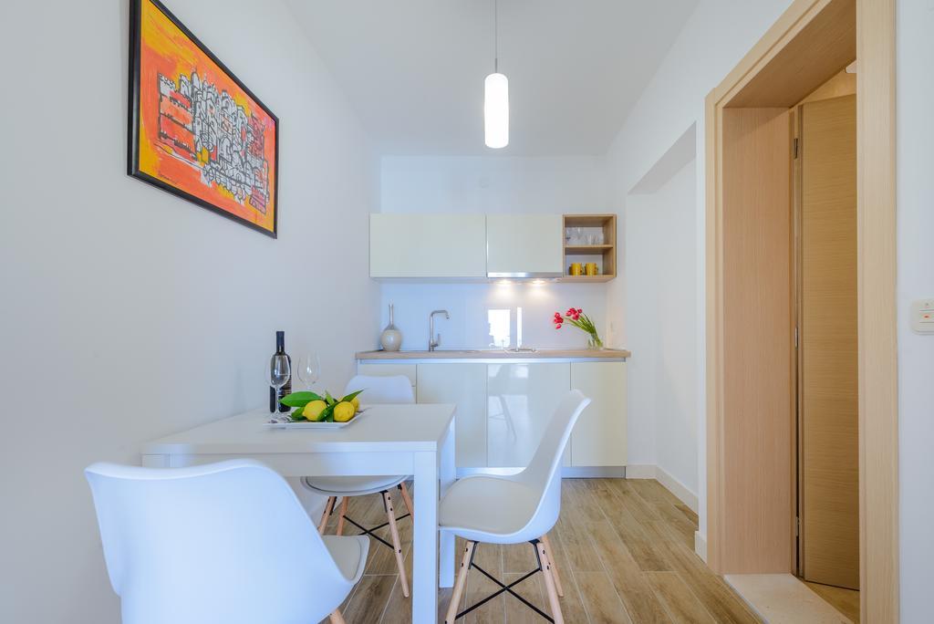 Tandem Apartments With Swimming Pool تْسافتات المظهر الخارجي الصورة