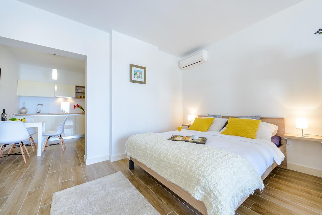 Tandem Apartments With Swimming Pool تْسافتات المظهر الخارجي الصورة
